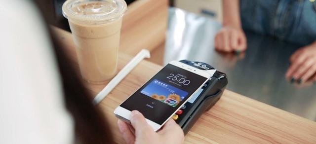 华为手机NFC这4大功能，不会用浪费一部手机钱，赶快拿出按一按