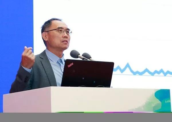 新任AAAI 2021 大会主席，杨强教授认为的「机器学习前沿问题」有哪些？