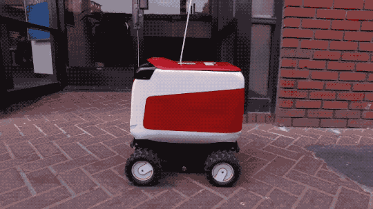 网红送餐无人车被指用人冒充AI始末：没有人工，就没有智能